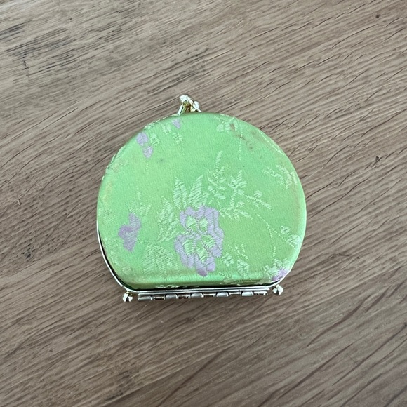 2 jewelry cases - hard shell cases perfect for travel and storage. NWOT. - Picture 10 of 11